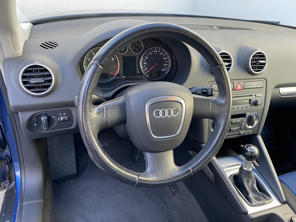 Audi A3 1.6i 