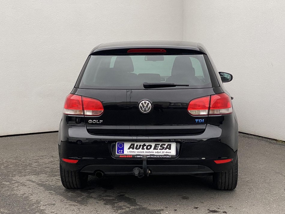 Volkswagen Golf 1.6 TDi 