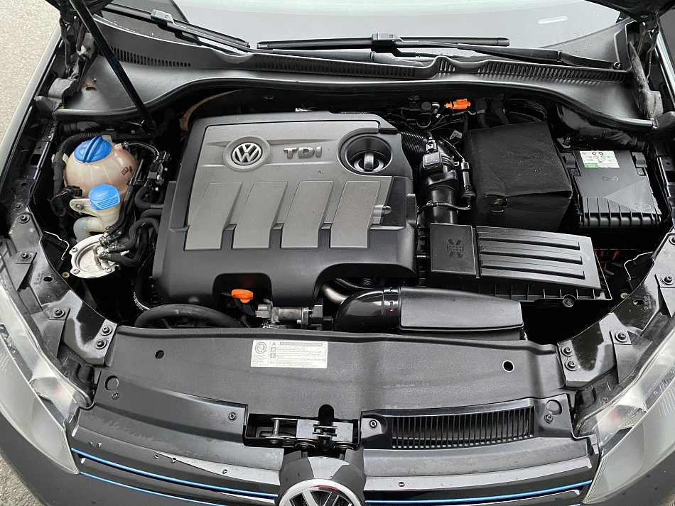 Volkswagen Golf 1.6 TDi 