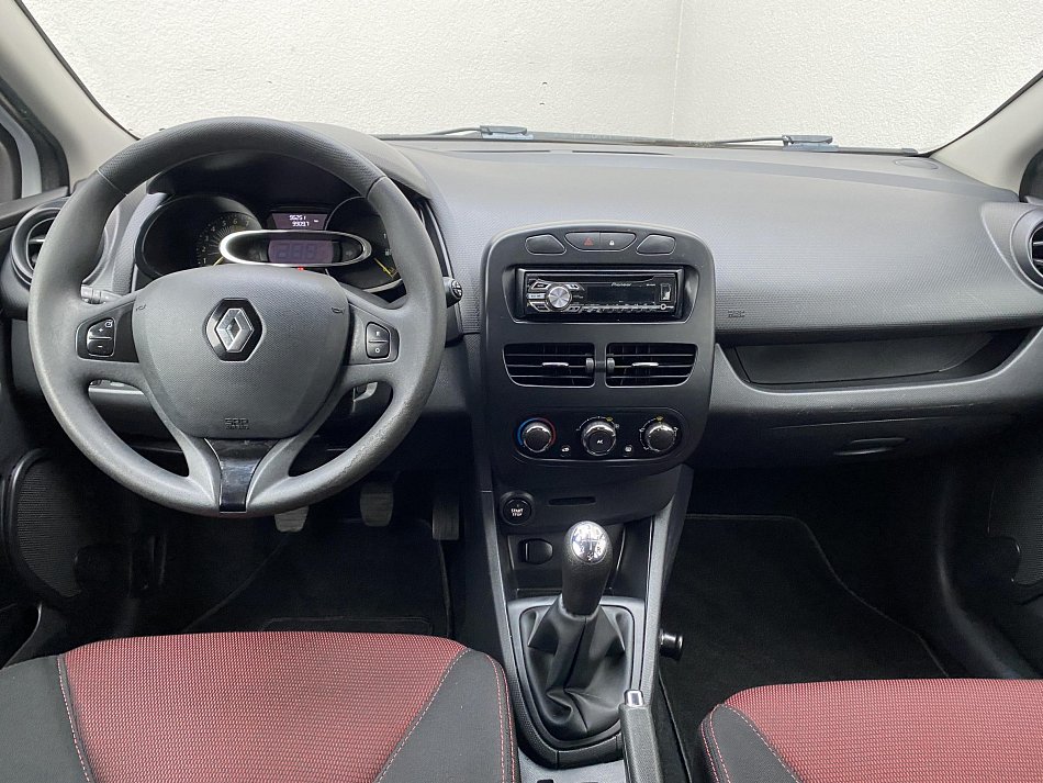 Renault Clio 1.2i 