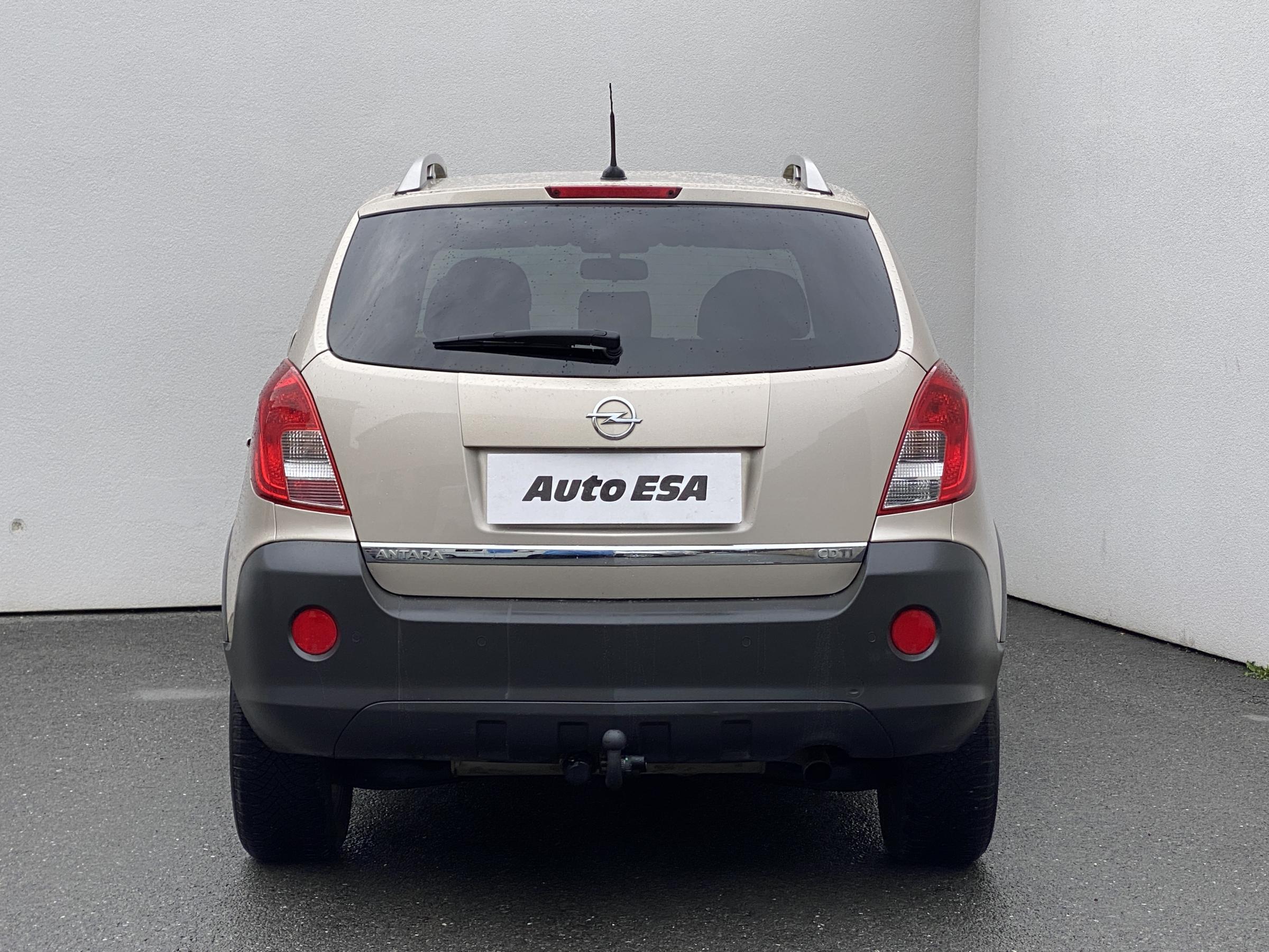 Opel Antara, 2013 - pohled č. 5