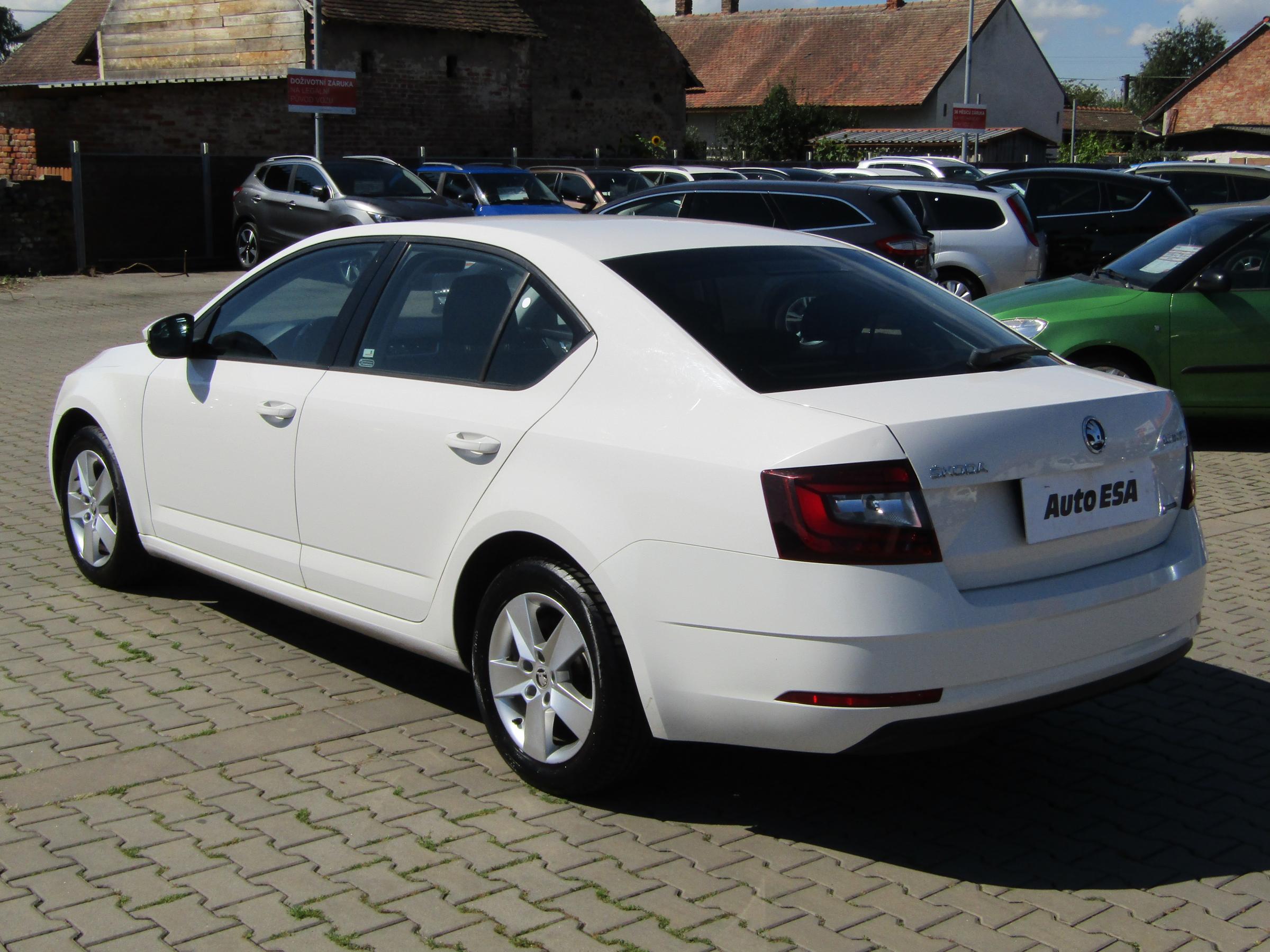 Škoda Octavia III, 2017 - pohled č. 6