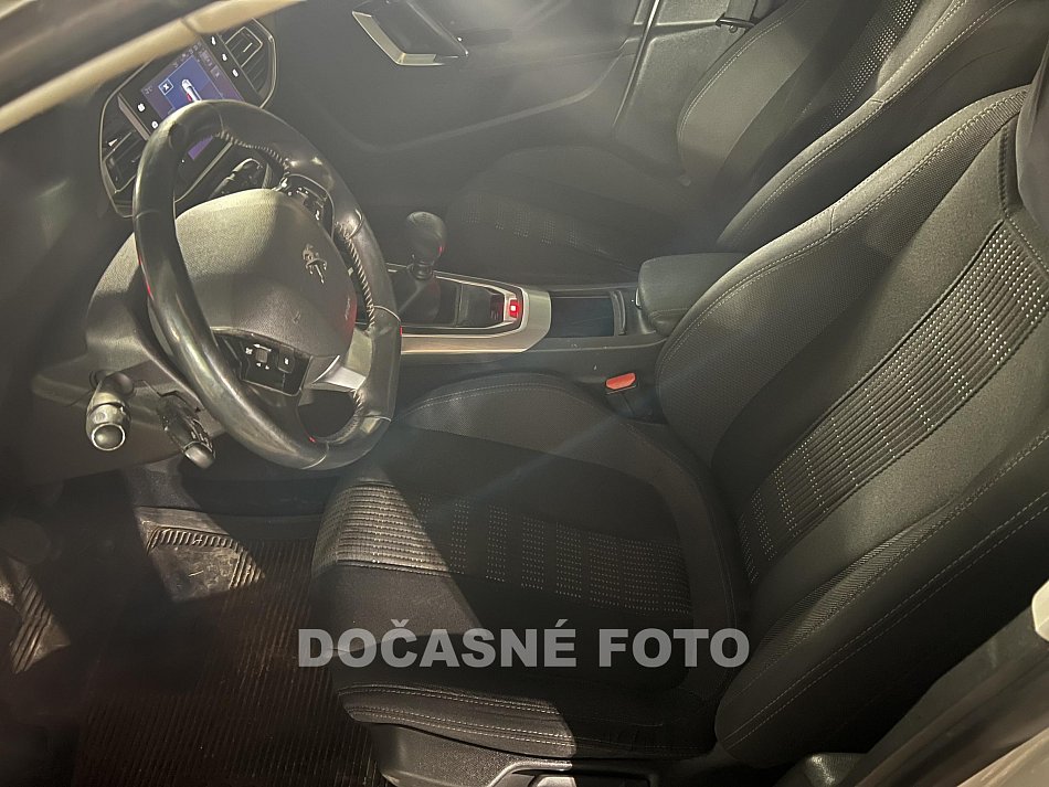 Peugeot 308 1.6 HDi 