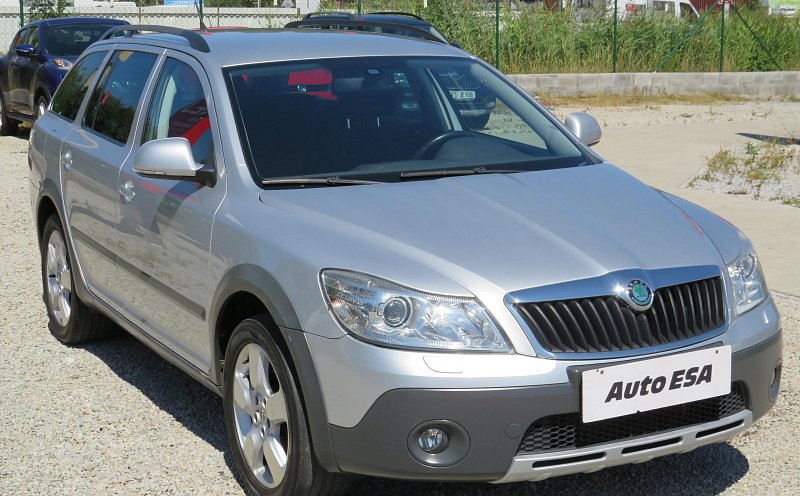 Škoda Octavia II 2.0 TDi Scout