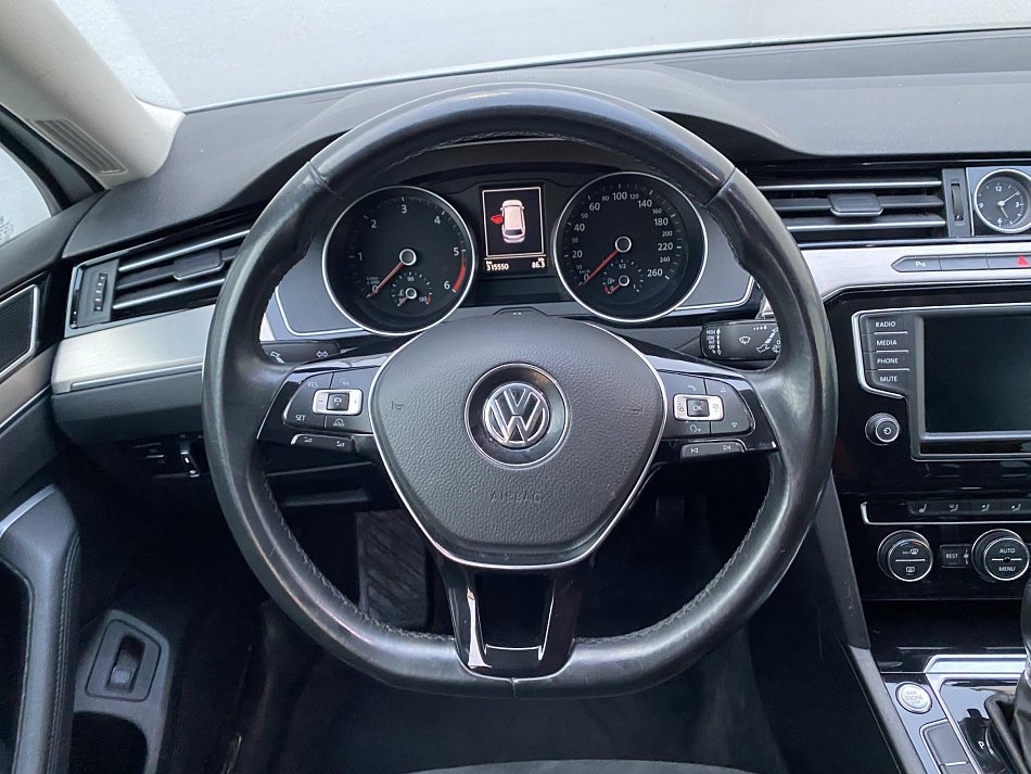 Volkswagen Passat 2.0 TDi Highline