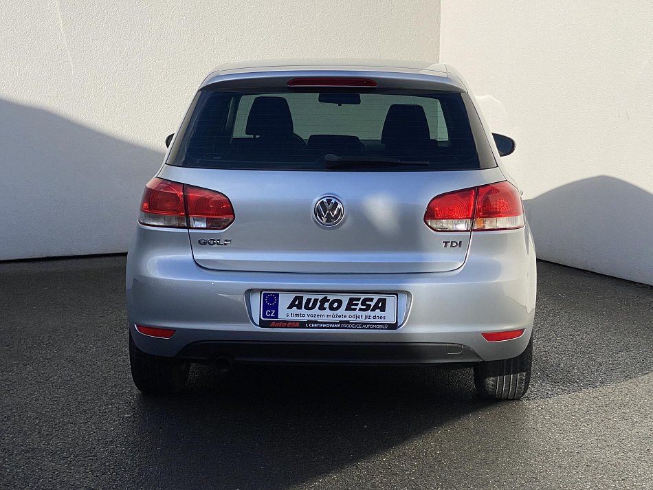 Volkswagen Golf 1.6 TDi  VI