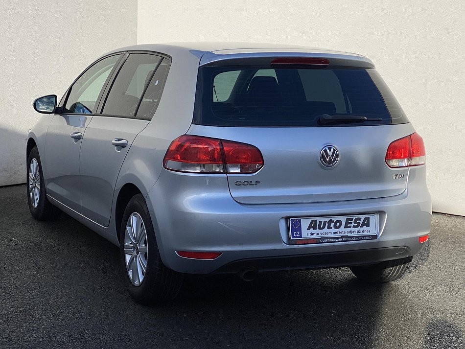 Volkswagen Golf 1.6 TDi  VI