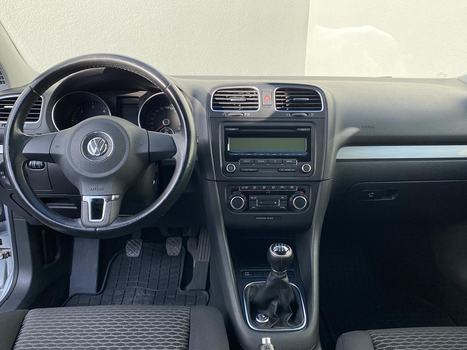 Volkswagen Golf 1.6 TDi  VI