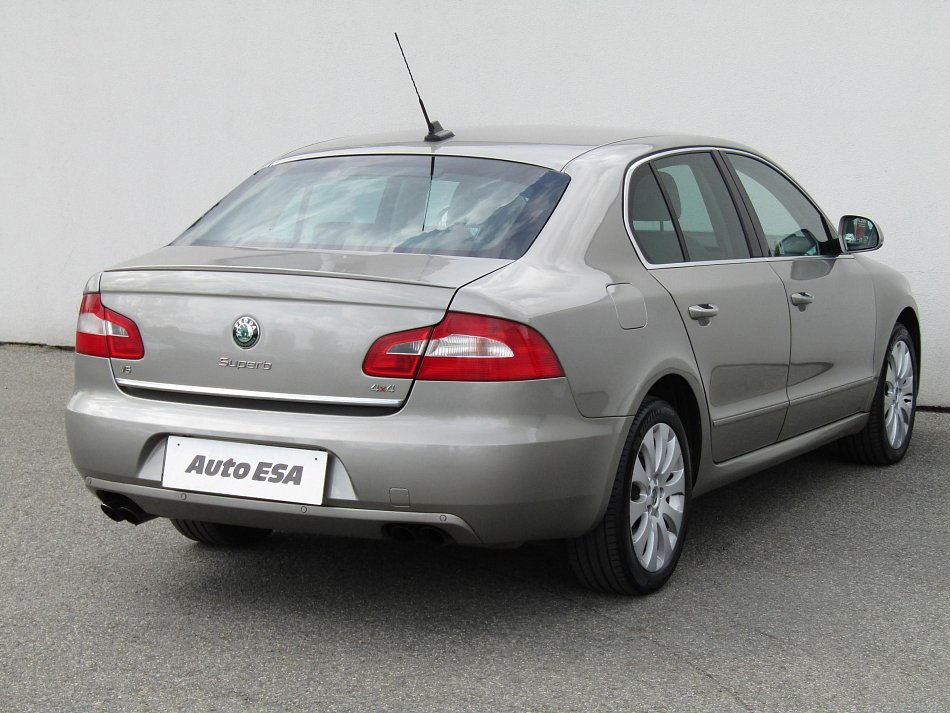 Škoda Superb II 3.6 V6  4x4