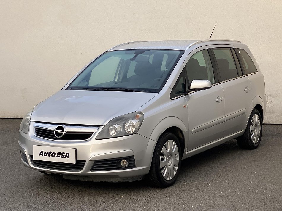 Opel Zafira 1.8i  7míst