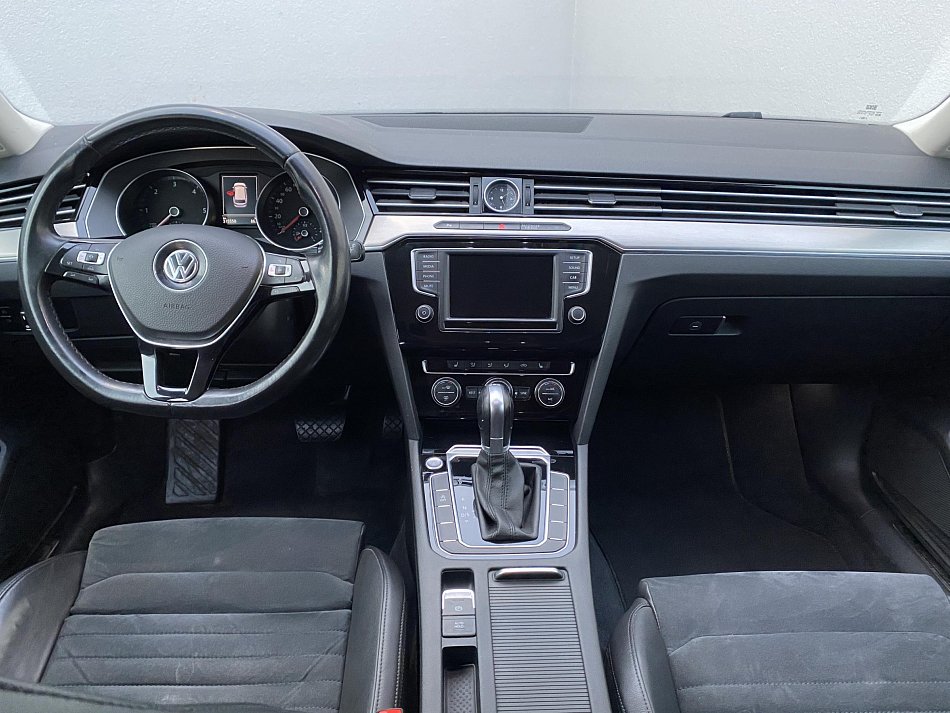 Volkswagen Passat 2.0 TDi Highline