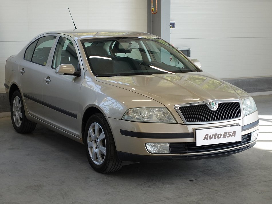 Škoda Octavia II 1.6i Elegance