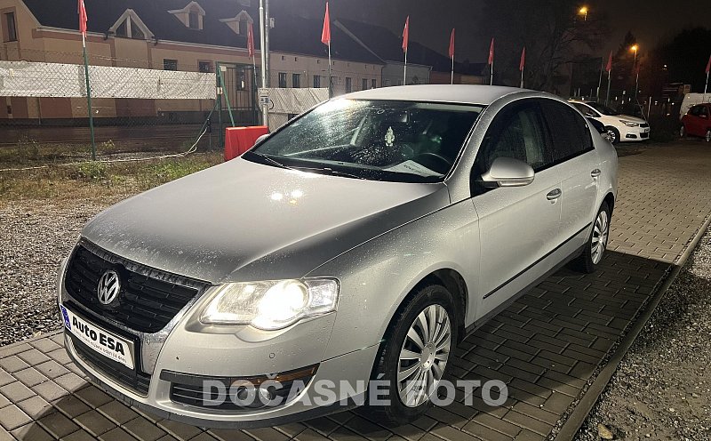 Volkswagen Passat 1.6i 