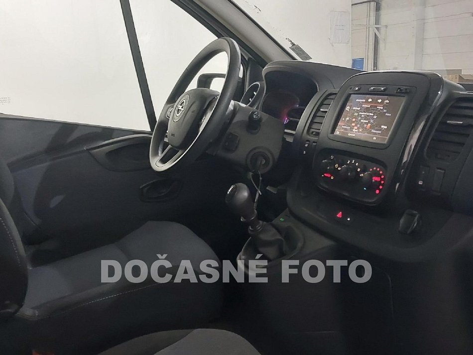 Opel Vivaro 1.6CDTi  DÍLNA