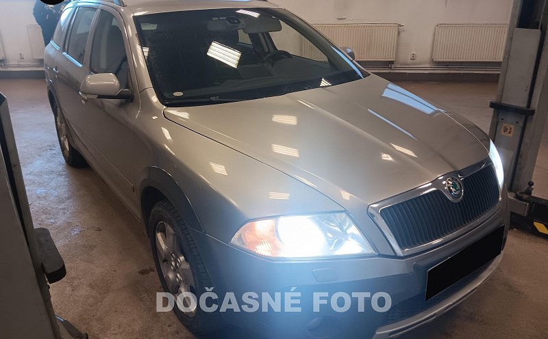 Škoda Octavia II 2.0 TDi SCOUT 4x4