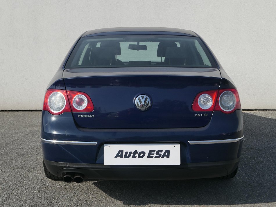 Volkswagen Passat 2.0 FSi Sportline