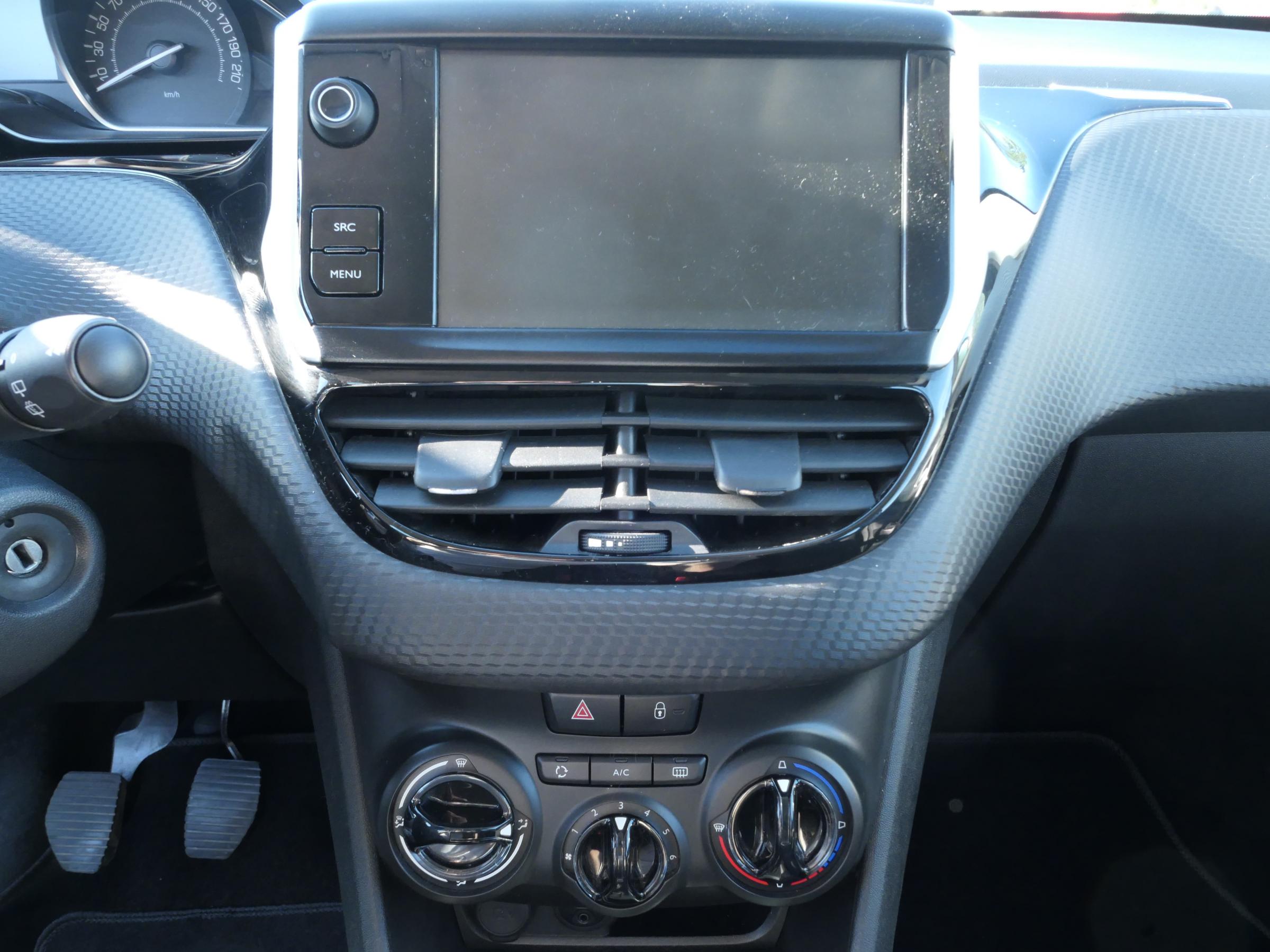 Peugeot 2008, 2016 - pohled č. 13