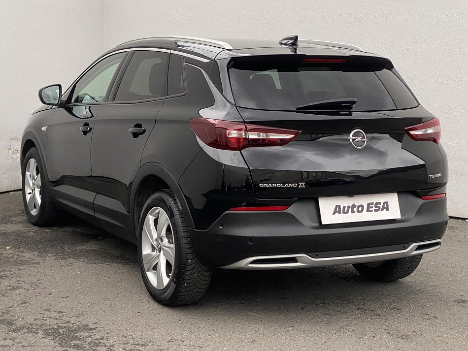 Opel Grandland X 1.2 Turbo 