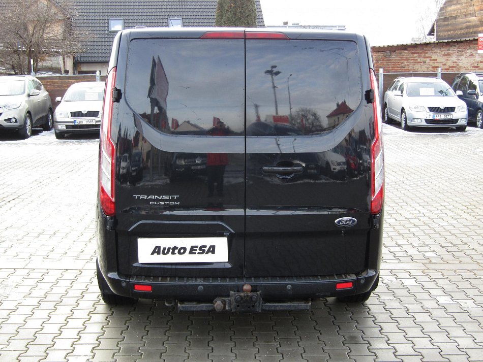 Ford Transit Custom 2.2TDCi  L2 6míst