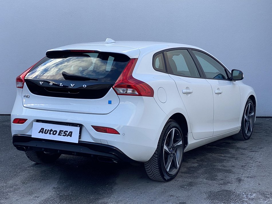 Volvo V40 1.6 D 