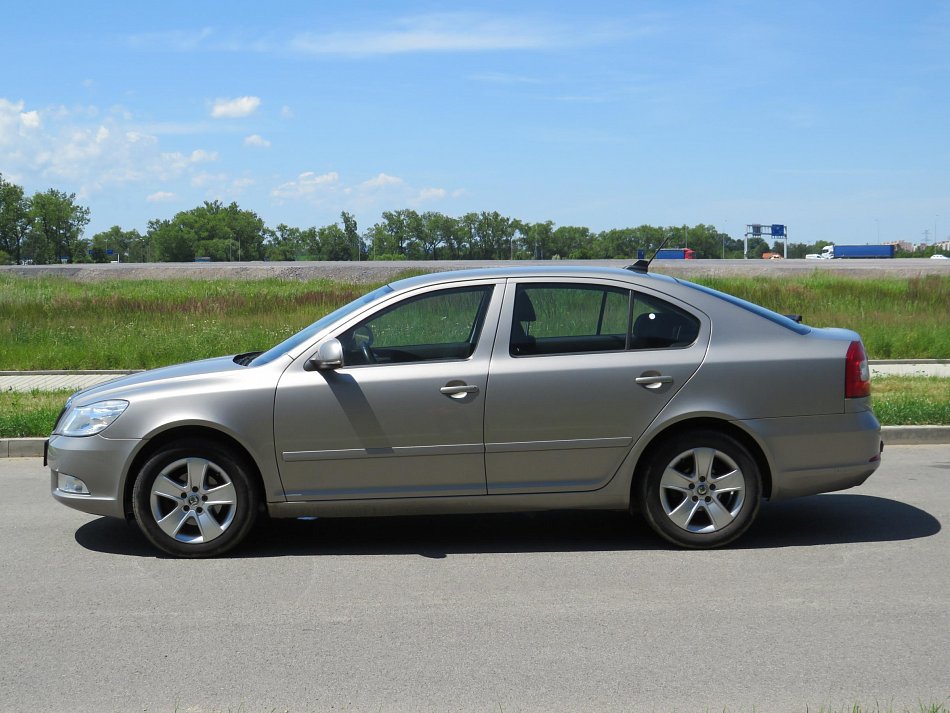 Škoda Octavia II 1.6 TDi Elegance