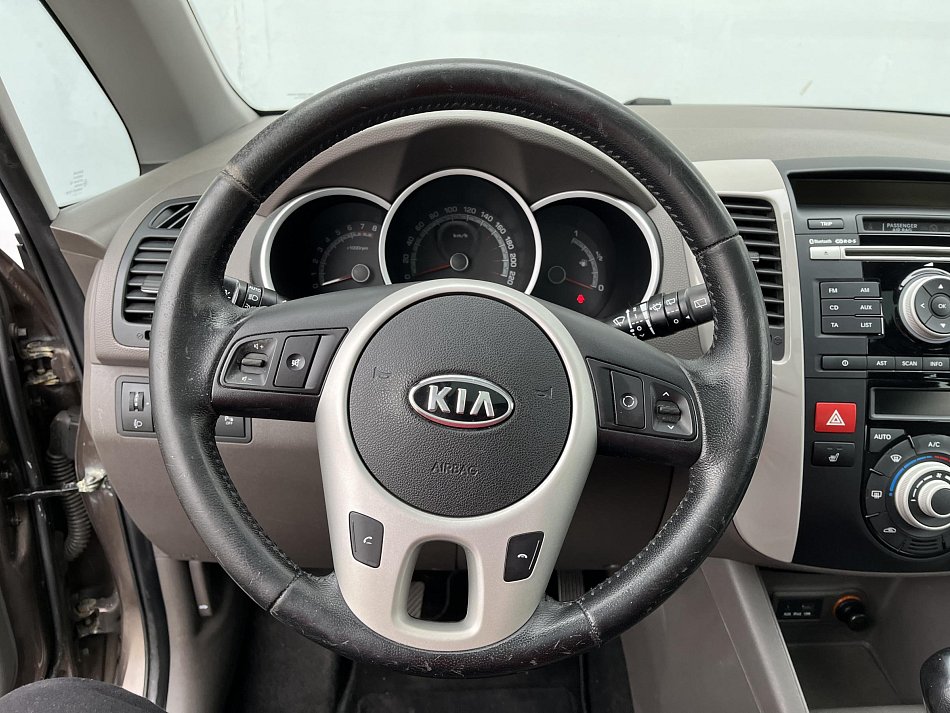 Kia Venga 1.6i 