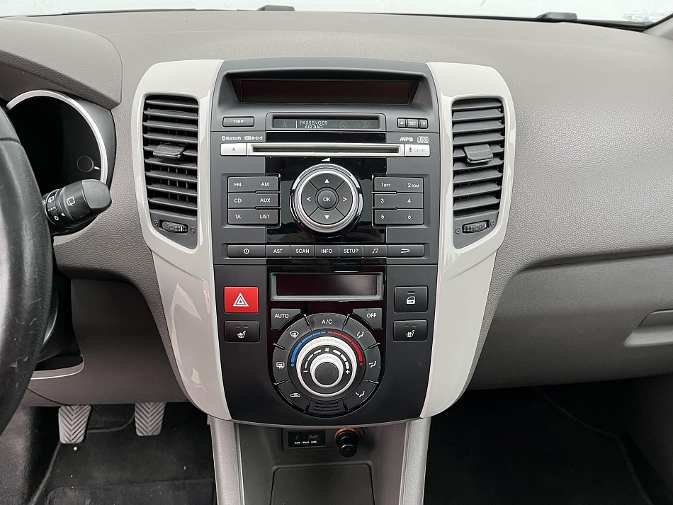 Kia Venga 1.6i 