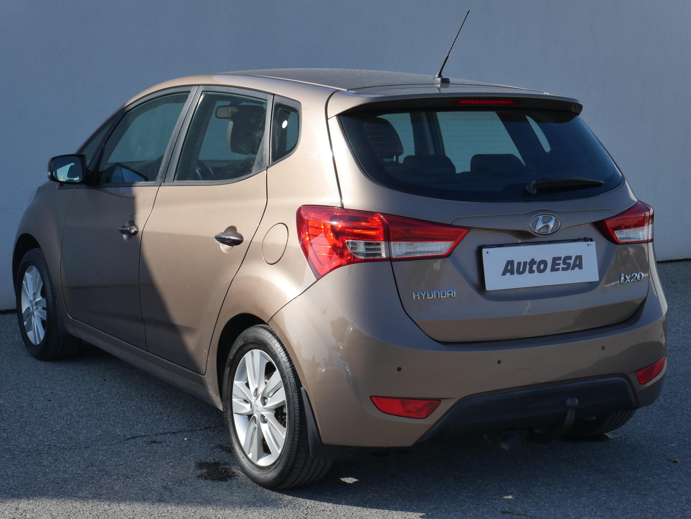 Hyundai ix20, 2012 - pohled č. 6