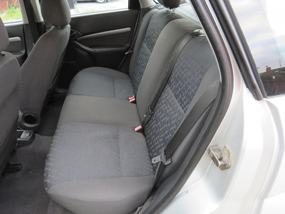 Ford Focus 1.8i 