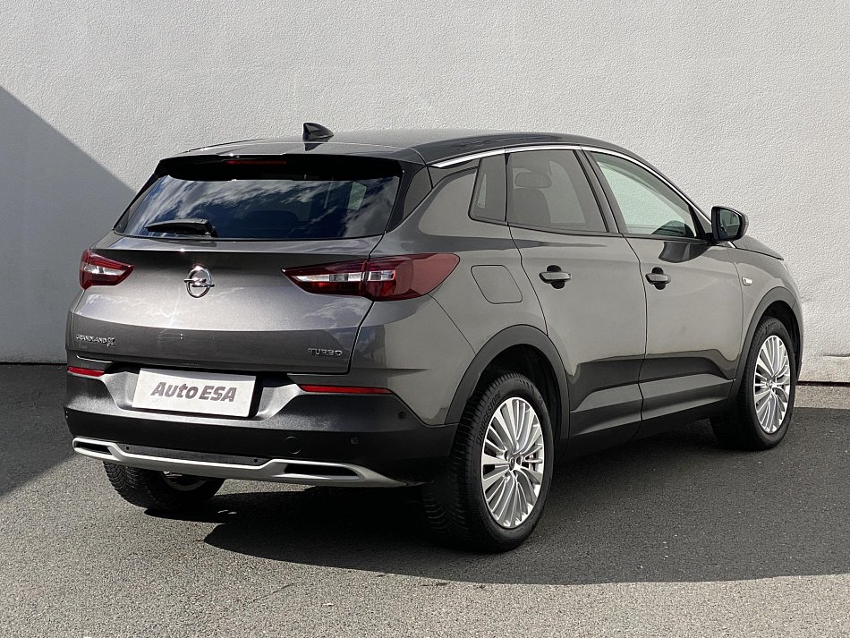 Opel Grandland X 1.2T 