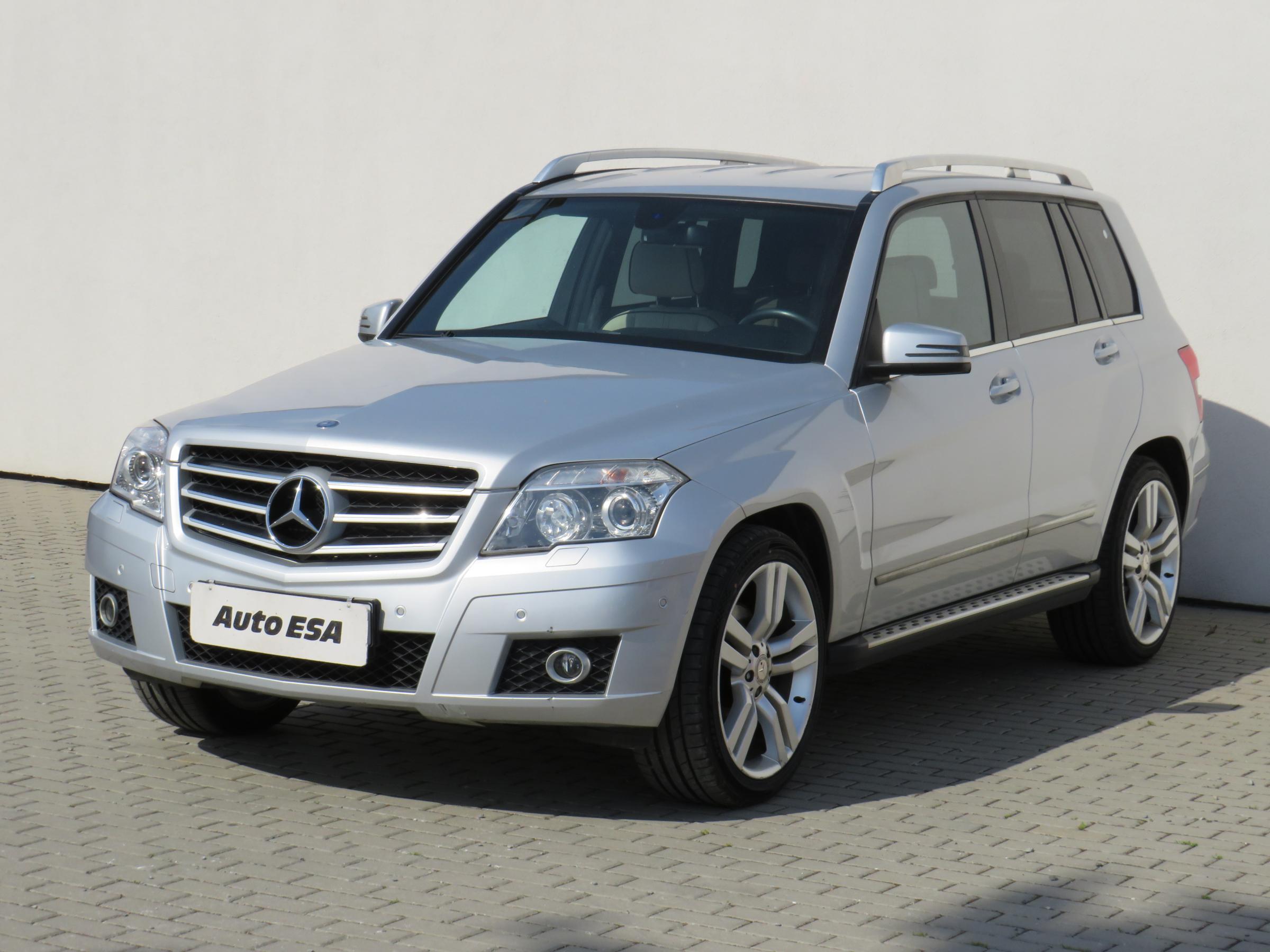 Mercedes-Benz GLK, 2009 - pohled č. 3