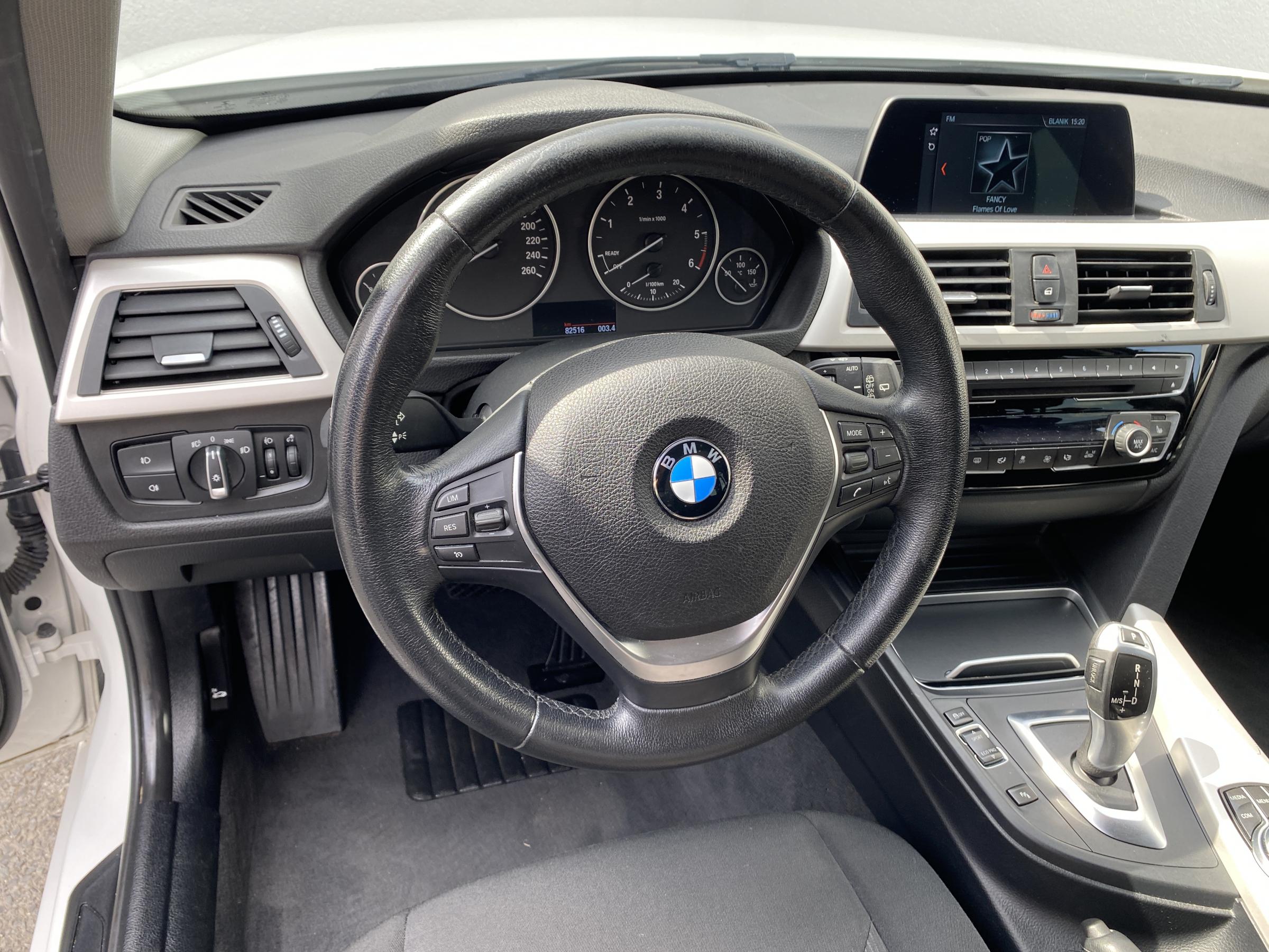 BMW Řada 3, 2018 - pohled č. 14