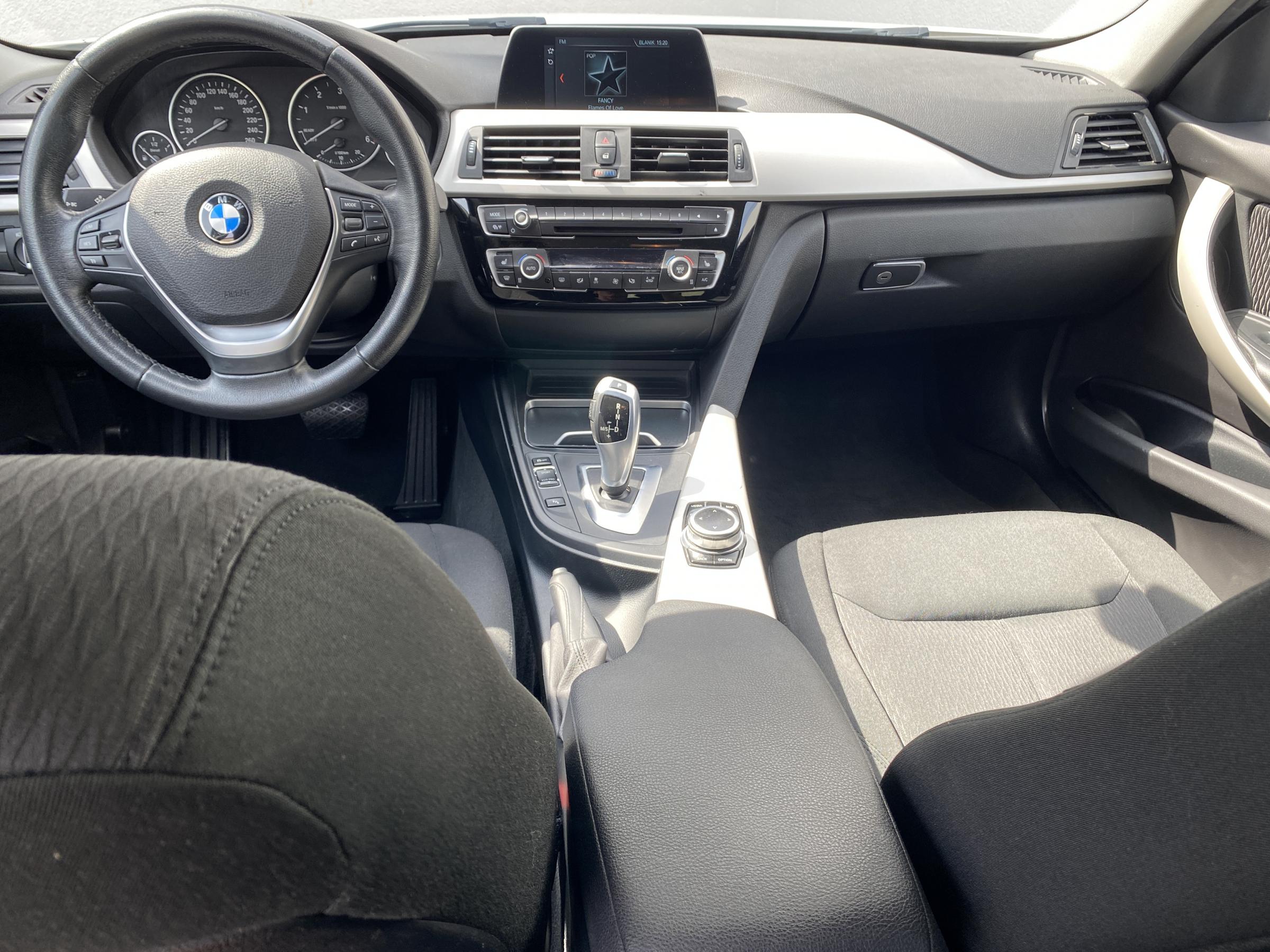BMW Řada 3, 2018 - pohled č. 9