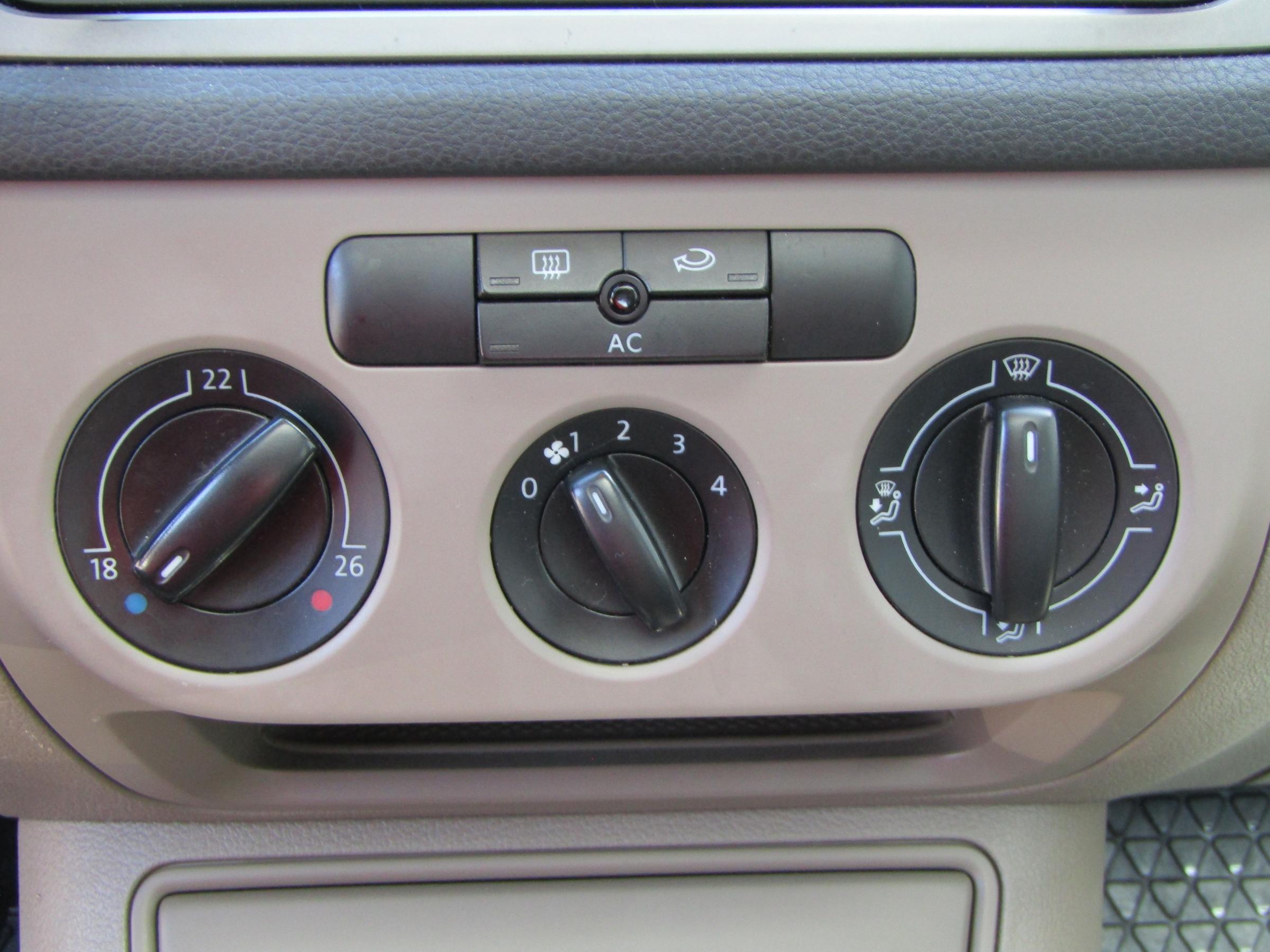 Volkswagen Tiguan, 2008 - pohled č. 18