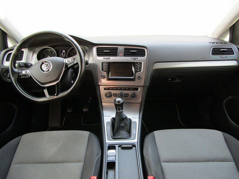 Volkswagen Golf 1.6 TDi 