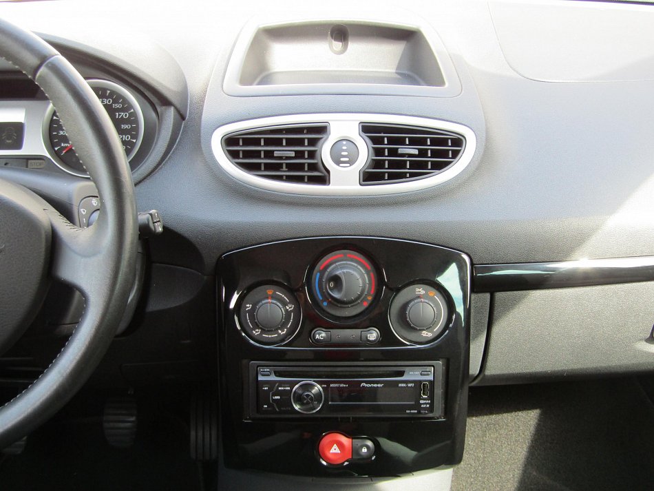 Renault Clio 1.2i 