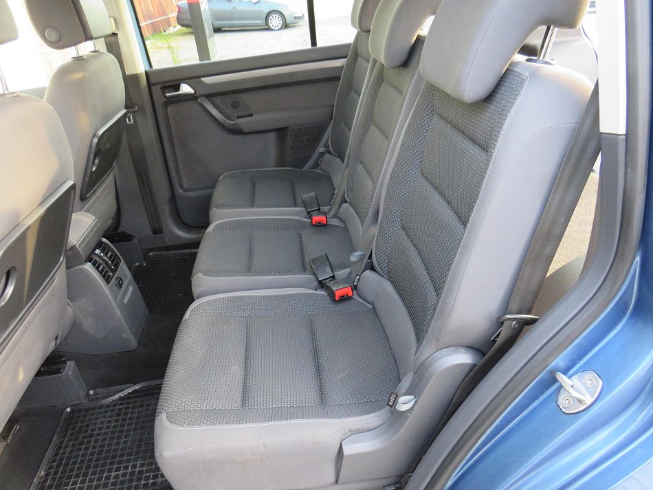 Volkswagen Touran 2.0TDi 