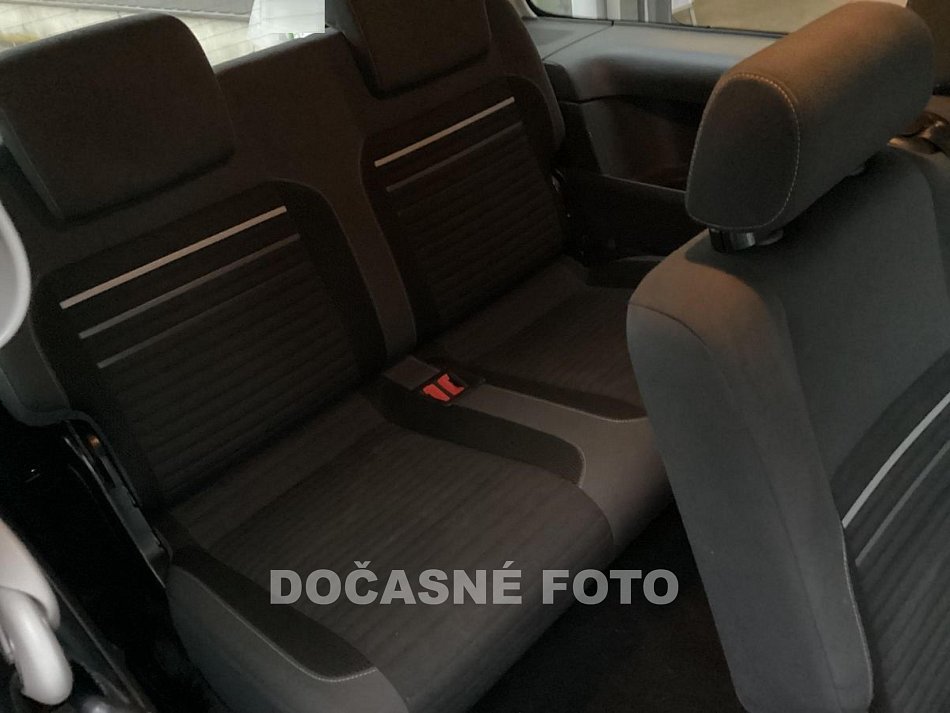 Volkswagen Caddy 1.6TDi CUP MAXi 7míst