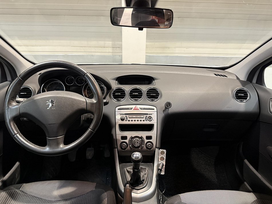 Peugeot 308 1.6i 