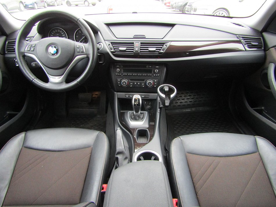 BMW X1 2.0 D  18d