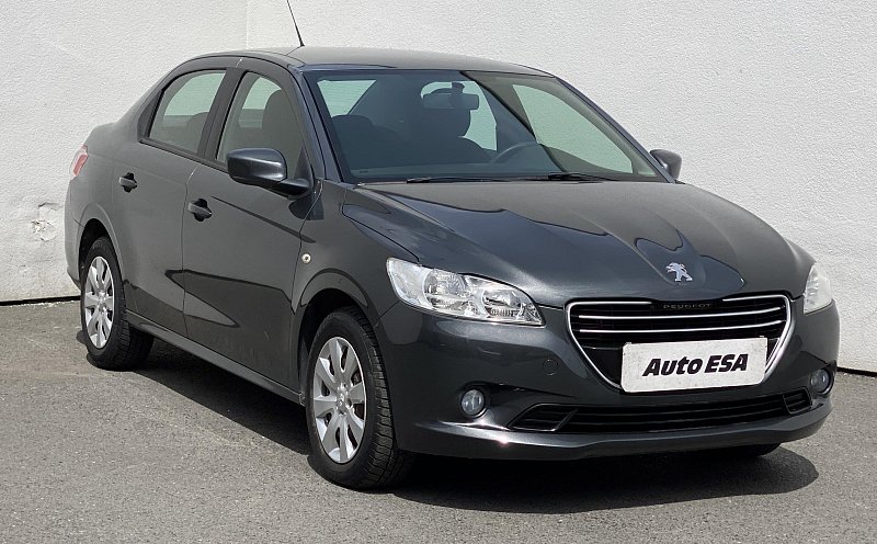 Peugeot 301 1.6 i 