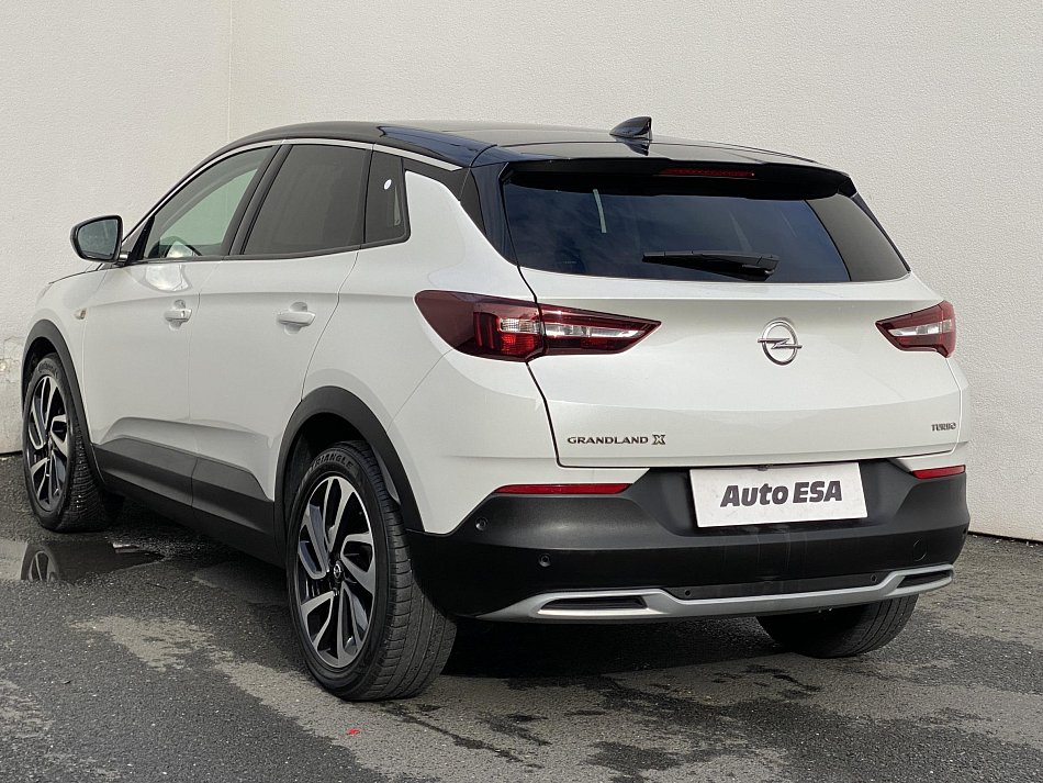 Opel Crossland X 1.6 T Ultimate