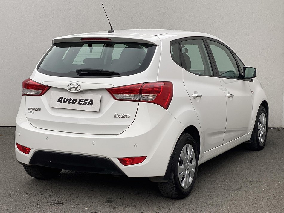 Hyundai Ix20 1.6i 