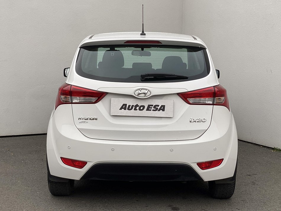 Hyundai Ix20 1.6i 