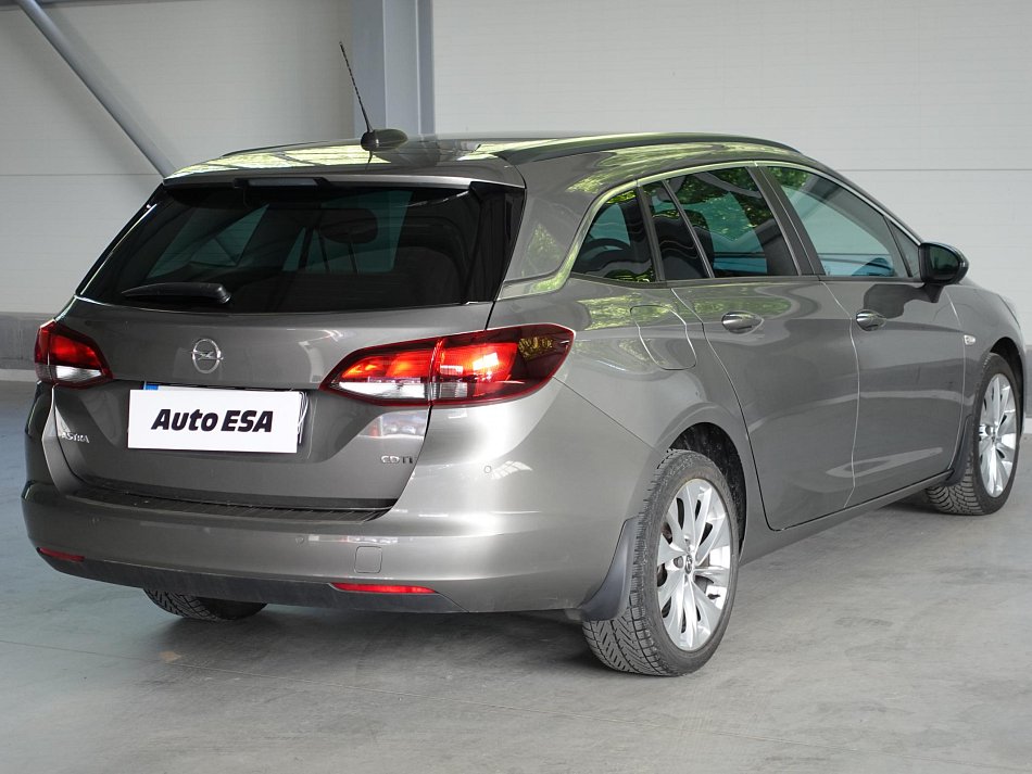 Opel Astra 1.6 CDTi 