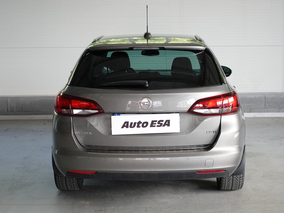 Opel Astra 1.6 CDTi 