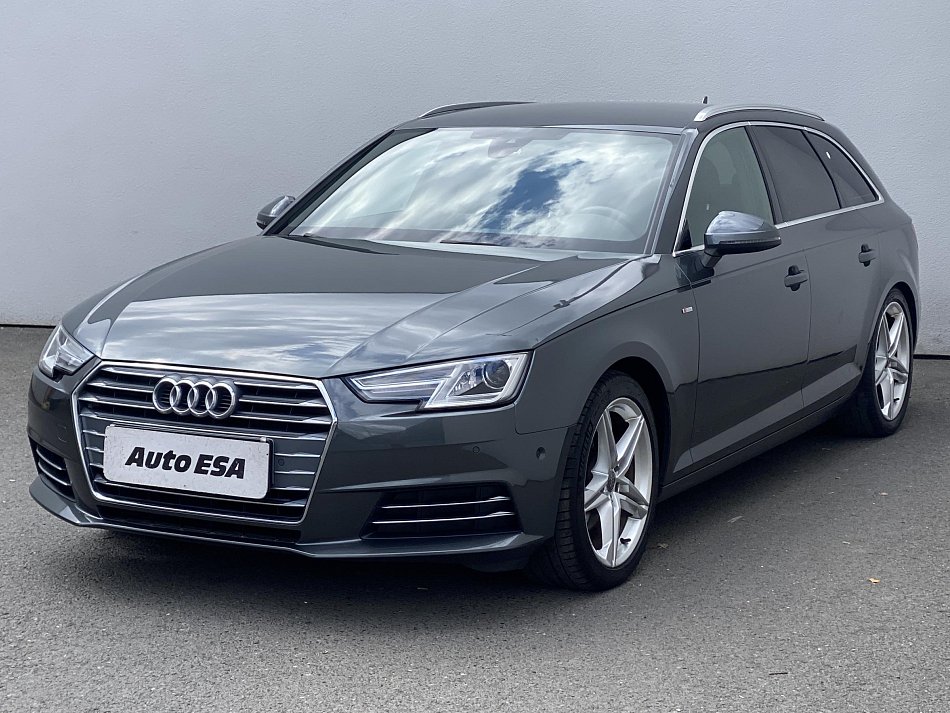 Audi A4 2.0TDi S-line