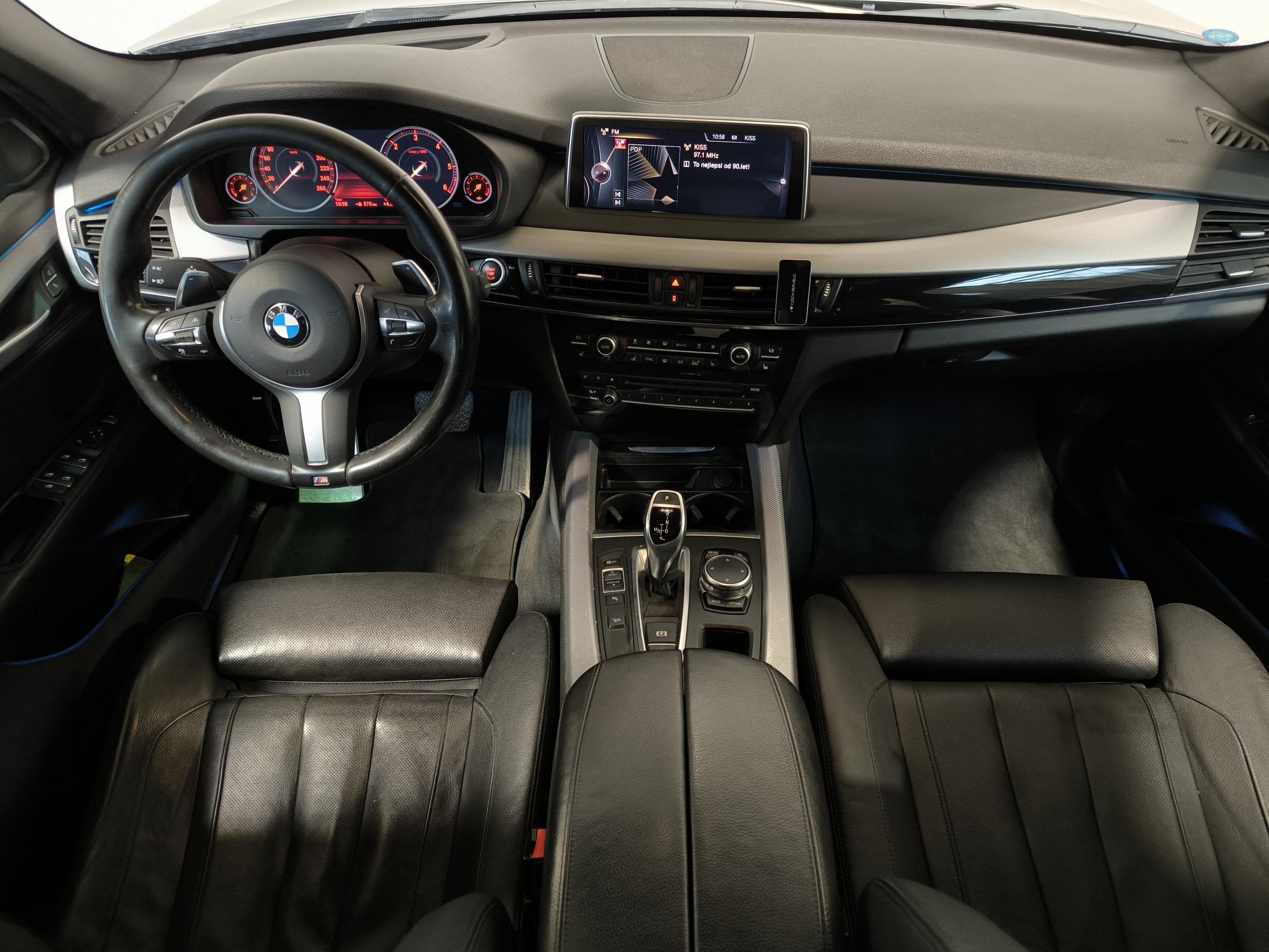 BMW X5, 2016 - pohled č. 13