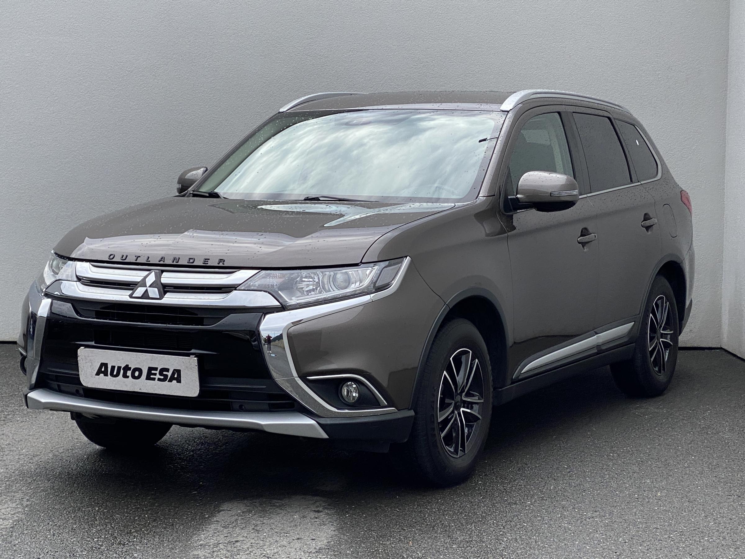 Mitsubishi Outlander, 2018 - pohled č. 3