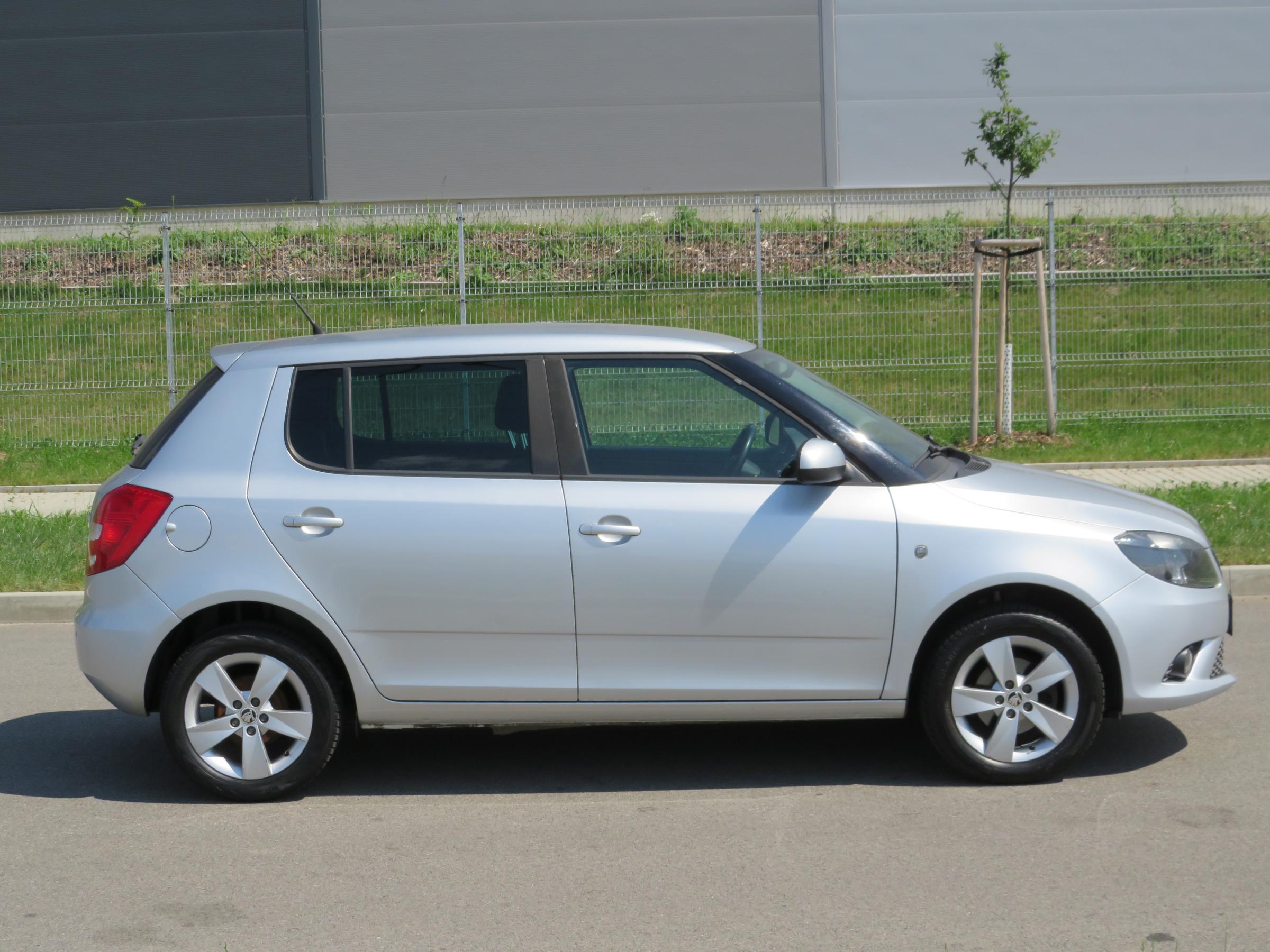 Škoda Fabia II, 2014 - pohled č. 4